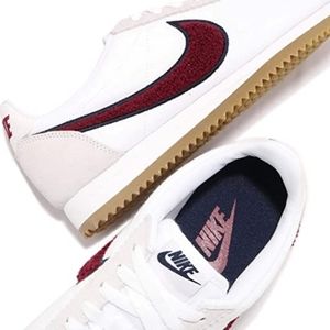 Nike EUC Cortez premium
